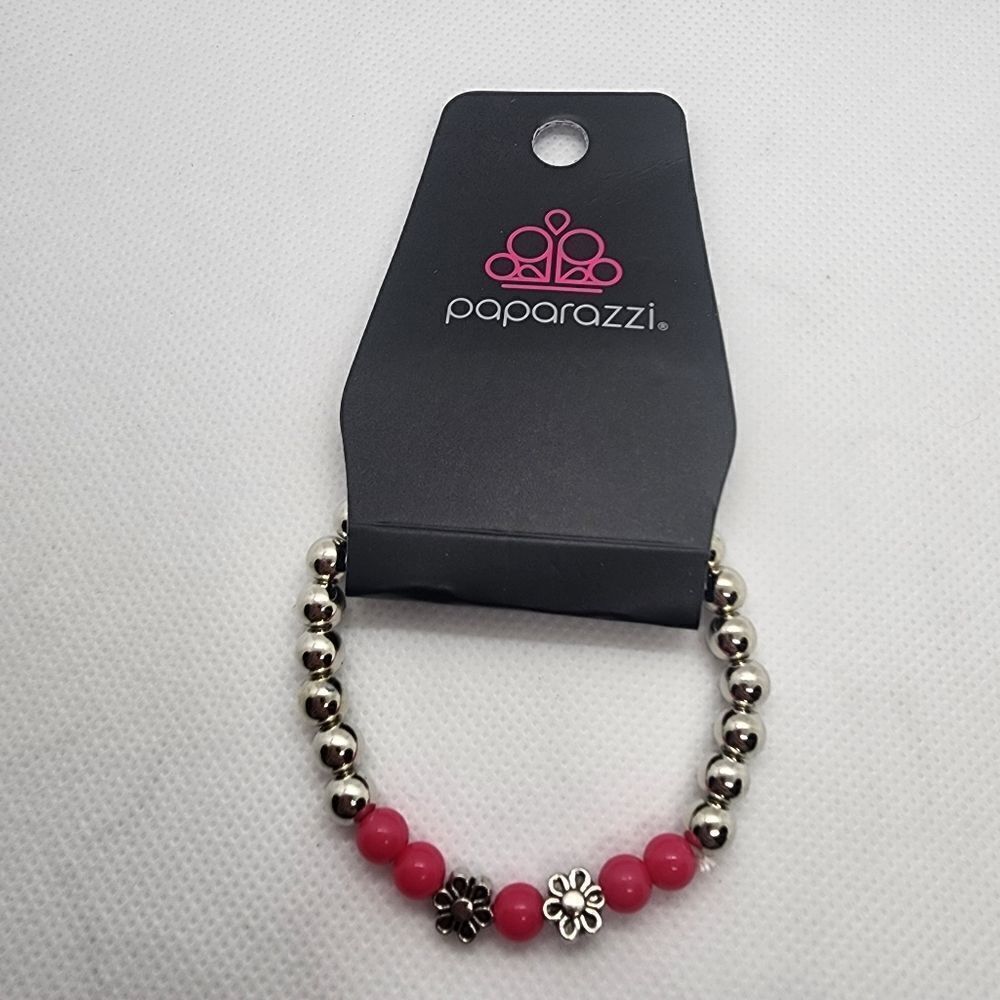 NWT Paparazzi Starlet Shimmer Pink Mini Flower Stretchy Bracelet - Picture 2 of 3
